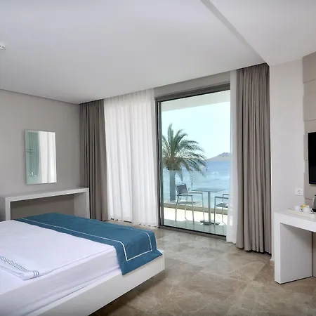 Lugga Boutique & Hotel 3*