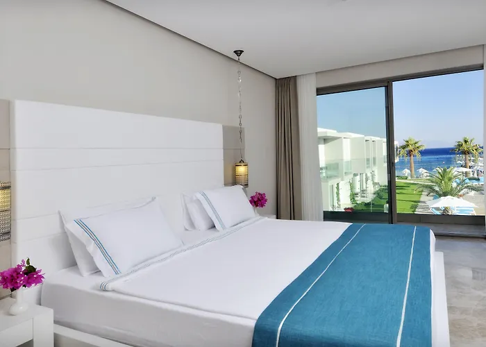 Отель Lugga Boutique & 3*