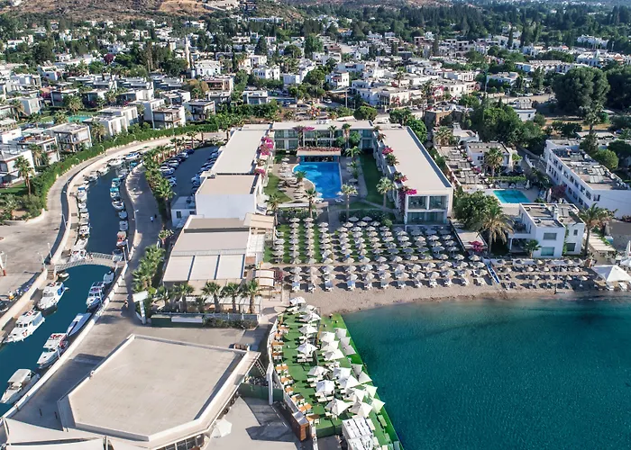 Hotel Lugga Boutique & 3*