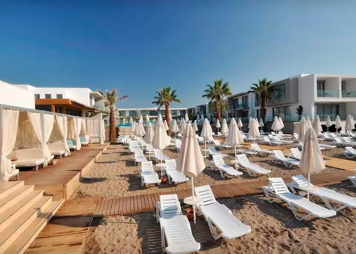 Hotel Lugga Boutique & 3*