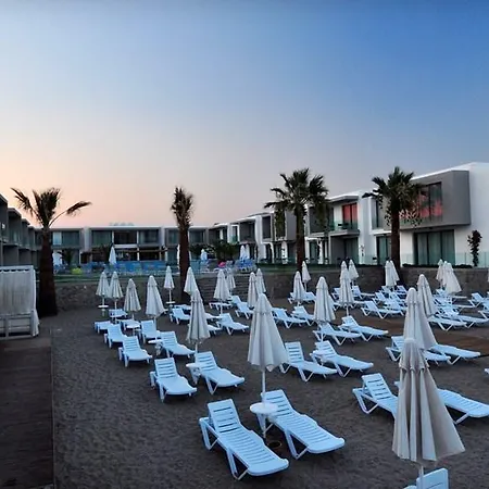 Lugga Boutique & فندق