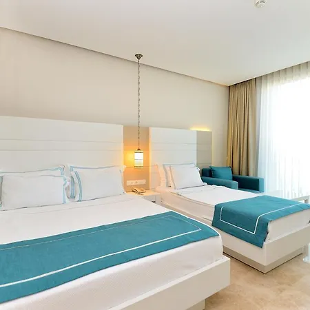 Hotel Lugga Boutique & 3*