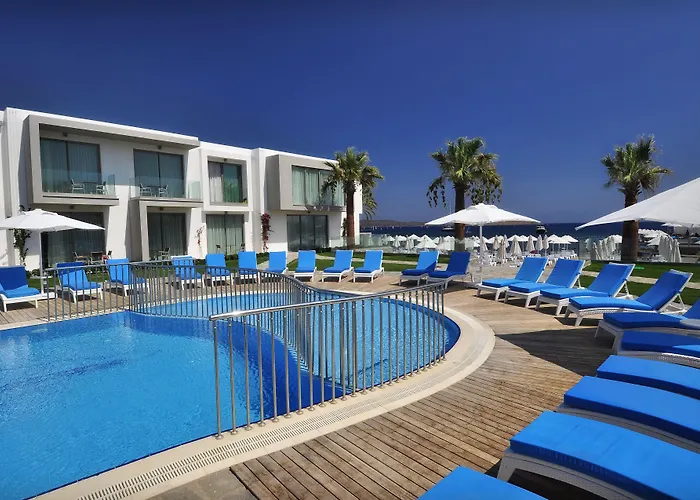 Hotel Lugga Boutique & 3*